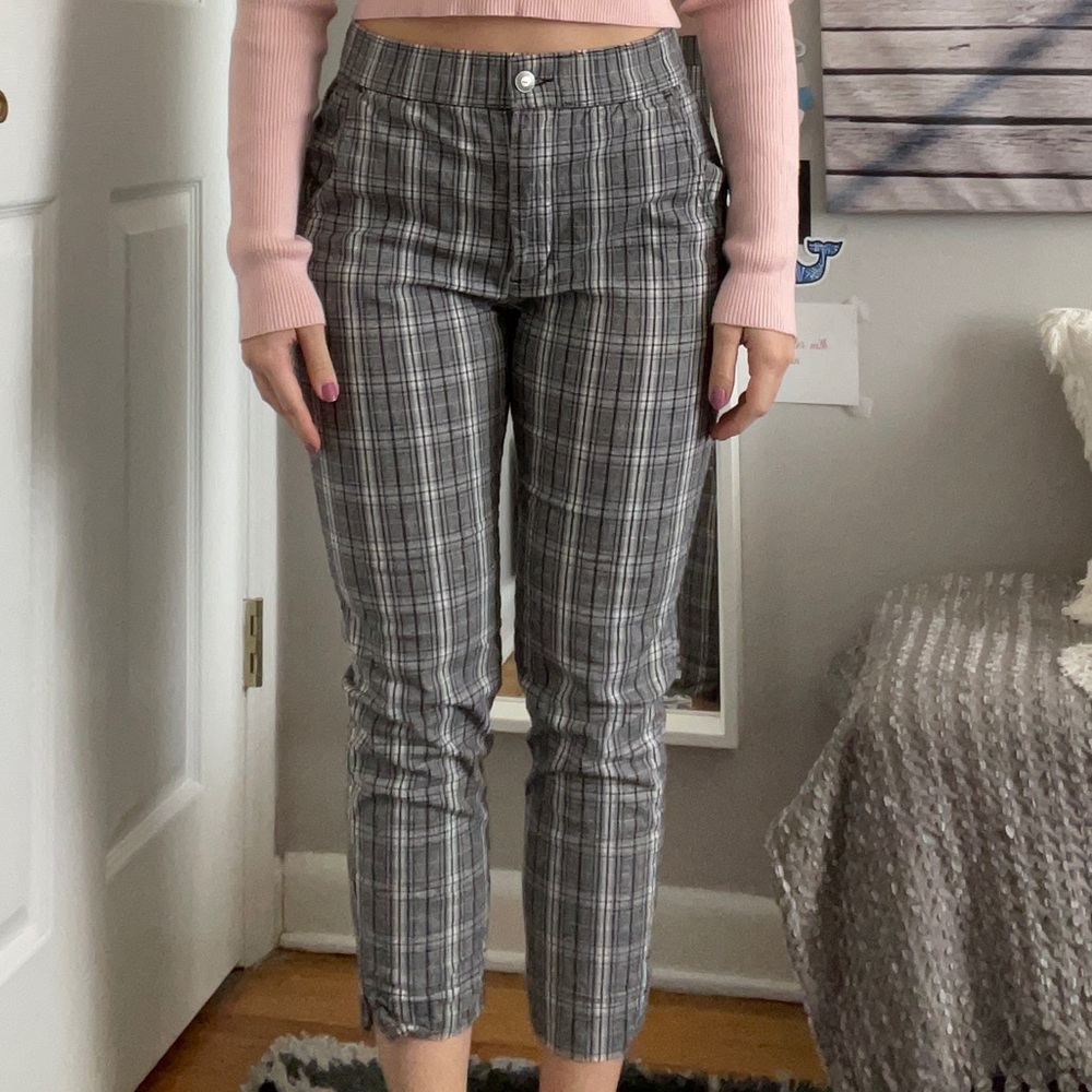 adorable gray pattered plaid pants
